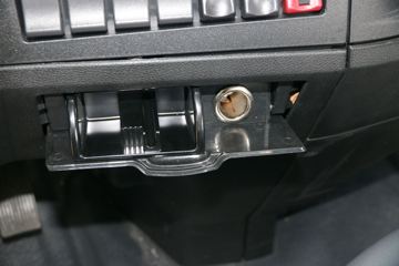 ���� ������D9�п� 180���� 4X2 6.8����ʽ�ػ�������ͼƬ