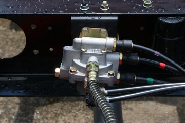 ���� ������D9�п� 180���� 4X2 6.8����ʽ�ػ�������ͼƬ