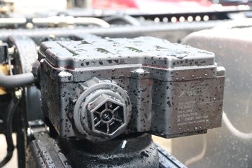 ���� ������D9�п� 180���� 4X2 6.8����ʽ�ػ�������ͼƬ