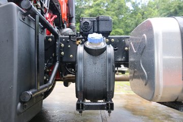 ���� ������D9�п� 180���� 4X2 6.8����ʽ�ػ�������ͼƬ