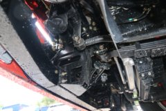 东风 多利卡D9中卡 180马力 4X2 6.8米厢式载货车底盘(EQ5142XXYL9BDGAC)