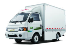 江淮 帅铃i3 2.98T 3.11米单排纯电动厢式微卡(HFC5031XXYPV4EV5B3)42.77kWh