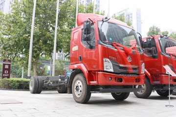 东风柳汽 乘龙L3 质惠版 160马力 4X2 6.75米排半栏板载货车底盘(LZ1160M3AB)