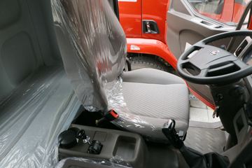 �������� ����L3 �ʻݰ� 160���� 4X2 6.75���Ű������ػ�������(LZ1160M3AB)ͼƬ