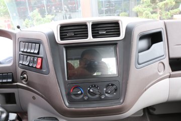 �������� ����L3 �ʻݰ� 160���� 4X2 6.75���Ű������ػ�������(LZ1160M3AB)ͼƬ