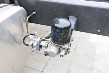 �������� ����L3 �ʻݰ� 160���� 4X2 6.75���Ű������ػ�������(LZ1160M3AB)ͼƬ