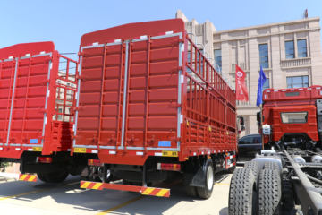 һ����� J6L�п� �ʻ۰� 180���� 4X2 6.8�ײ�դʽ�ػ���ͼƬ