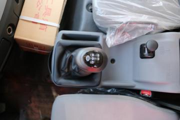 һ����� J6L�п� �ʻ۰� 180���� 4X2 6.8�ײ�դʽ�ػ���ͼƬ