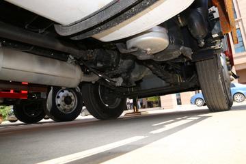 һ����� J6L�п� �ʻ۰� 180���� 4X2 6.8�ײ�դʽ�ػ���ͼƬ