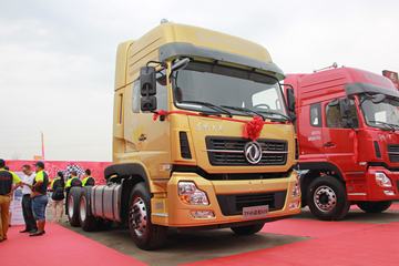 �������ó� �����ؿ� ������ 520���� 6X4ǣ����(DFH4251AX4AV)ͼƬ