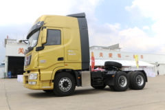 东风商用车 天龙旗舰KX 2018款 520马力 6X4牵引车