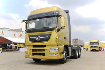 东风商用车 天龙旗舰KX 2018款 450马力 6X4牵引车