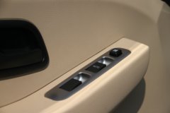 长安跨越 新豹T3 舒适型 1.5L 112马力 3.05米单排栏板微卡(SC1031TMD52)