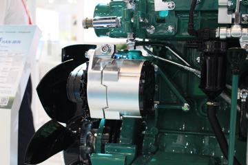 ����CA4DLD-13E5 130���� 4.4L ���� ���ͷ�����ͼƬ