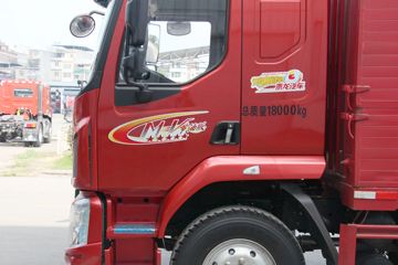 �������� �³���M3�п� 180���� 4X2 7.7����ʽ�ػ���ͼƬ