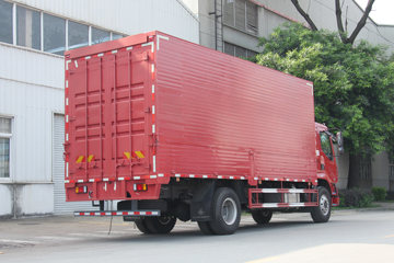 �������� �³���M3�п� 180���� 4X2 7.7����ʽ�ػ���ͼƬ