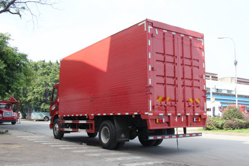 �������� �³���M3�п� 180���� 4X2 7.7����ʽ�ػ���ͼƬ