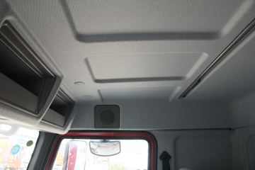 �������� �³���M3�п� 180���� 4X2 7.7����ʽ�ػ���ͼƬ