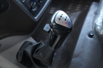�������� �³���M3�п� 180���� 4X2 7.7����ʽ�ػ���ͼƬ