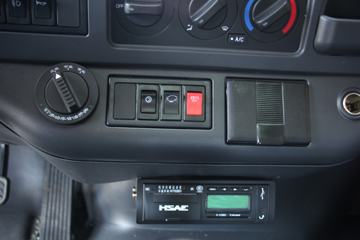 �������� �����ؿ� 270���� 4X2���˳�ͷǣ����(LZ5180TBQG2AB)ͼƬ