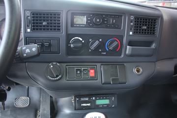 �������� �����ؿ� 270���� 4X2���˳�ͷǣ����(LZ5180TBQG2AB)ͼƬ