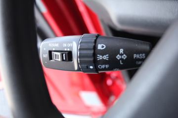 �������� �����ؿ� 270���� 4X2���˳�ͷǣ����(LZ5180TBQG2AB)ͼƬ