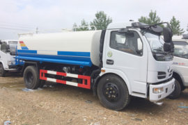 东风福瑞卡底盘&nbsp;洒水车/喷洒车外观图片