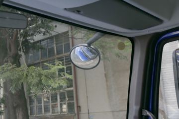 �������� ����L3 160���� 4X2 5.7���Ű������ػ���ͼƬ