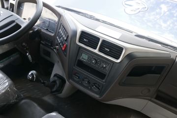 �������� ����L3 160���� 4X2 5.7���Ű������ػ���ͼƬ