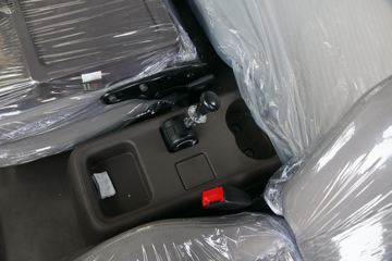 �������� ����L3 160���� 4X2 5.7���Ű������ػ���ͼƬ