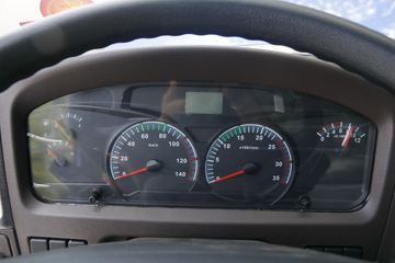 �������� ����L3 160���� 4X2 5.7���Ű������ػ���ͼƬ