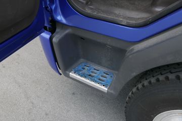 �������� ����L3 160���� 4X2 5.7���Ű������ػ���ͼƬ