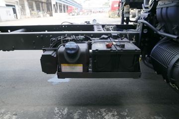 �������� ����L3 160���� 4X2 5.7���Ű������ػ���ͼƬ