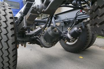 �������� ����L3 160���� 4X2 5.7���Ű������ػ���ͼƬ