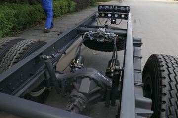 �������� ����L3 160���� 4X2 5.7���Ű������ػ���ͼƬ