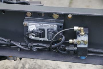 �������� ����L3 160���� 4X2 5.7���Ű������ػ���ͼƬ