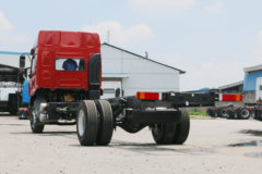 东风柳汽 乘龙H5中卡 240马力 4X2 9.6米厢式载货车(LZ5180XXYM5AB)