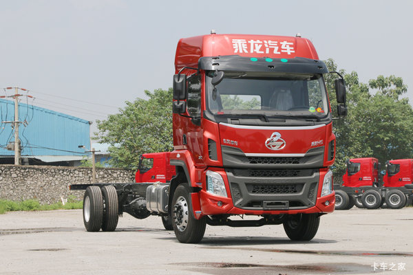 东风柳汽 乘龙H5中卡 240马力 4X2 9.6米厢式载货车
