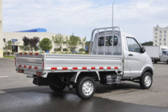 南骏汽车 瑞逸F系 1.3L 87马力 汽油 2.6米单排栏板微卡(NJA1021SDB34V)