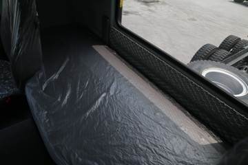 �������� ����H5 350���� 6X4 5.6����ж��(LZ3251M5DB)ͼƬ