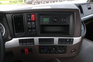 �������� ����H5 350���� 6X4 5.6����ж��(LZ3251M5DB)ͼƬ