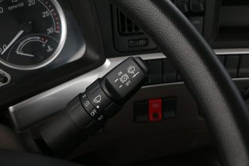 �������� ����H5 350���� 6X4 5.6����ж��(LZ3251M5DB)ͼƬ