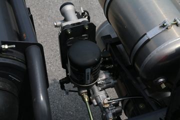 �������� ����H5 350���� 6X4 5.6����ж��(LZ3251M5DB)ͼƬ