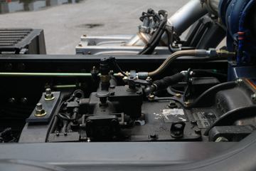 �������� ����H5 350���� 6X4 5.6����ж��(LZ3251M5DB)ͼƬ