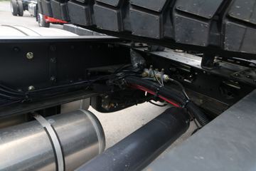 �������� ����H5 350���� 6X4 5.6����ж��(LZ3251M5DB)ͼƬ