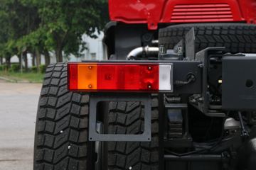 �������� ����H5 350���� 6X4 5.6����ж��(LZ3251M5DB)ͼƬ