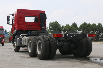 乘龙H5&nbsp;自卸车外观                                                图片