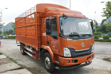 东风柳汽 乘龙L3 160马力 4X2 5.2米排半仓栅式载货车(LZ5091CCYL3AB)