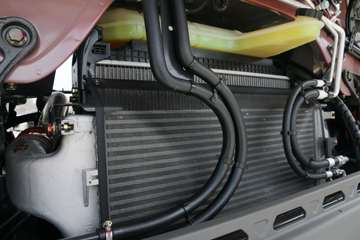 �������� ����H7 400���� 8X4 8.2����ж������(LZ3314M5FB)ͼƬ