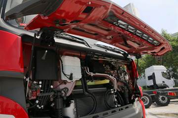 �������� ����H7 400���� 8X4 8.2����ж������(LZ3314M5FB)ͼƬ